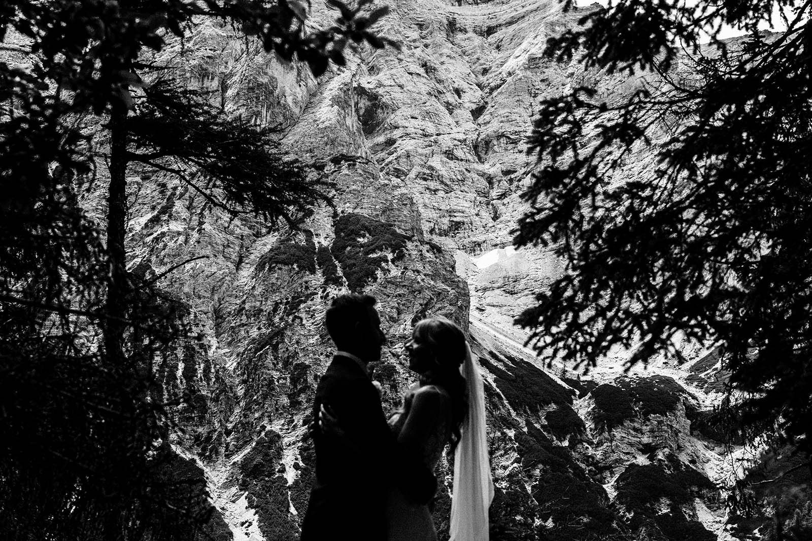elopement at Lake Braies