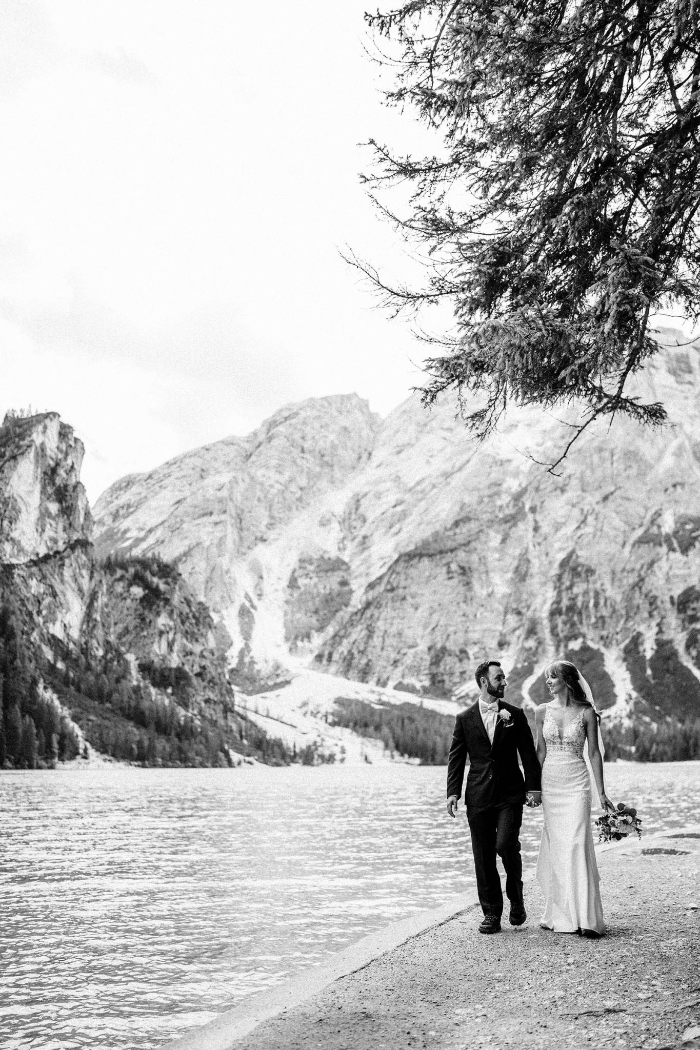 elopement at Lake Braies