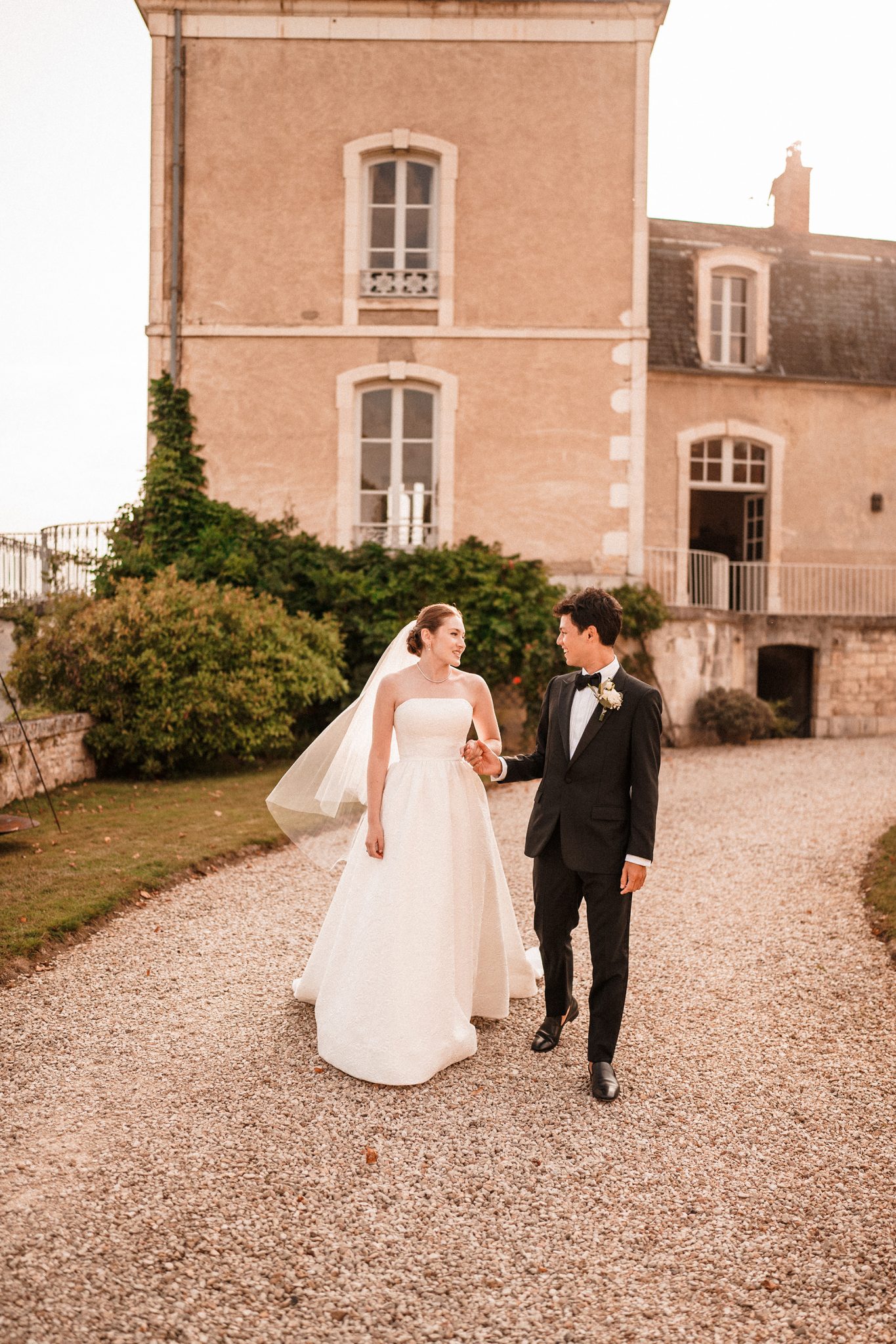 Destination wedding photogrpaher in an editorial style