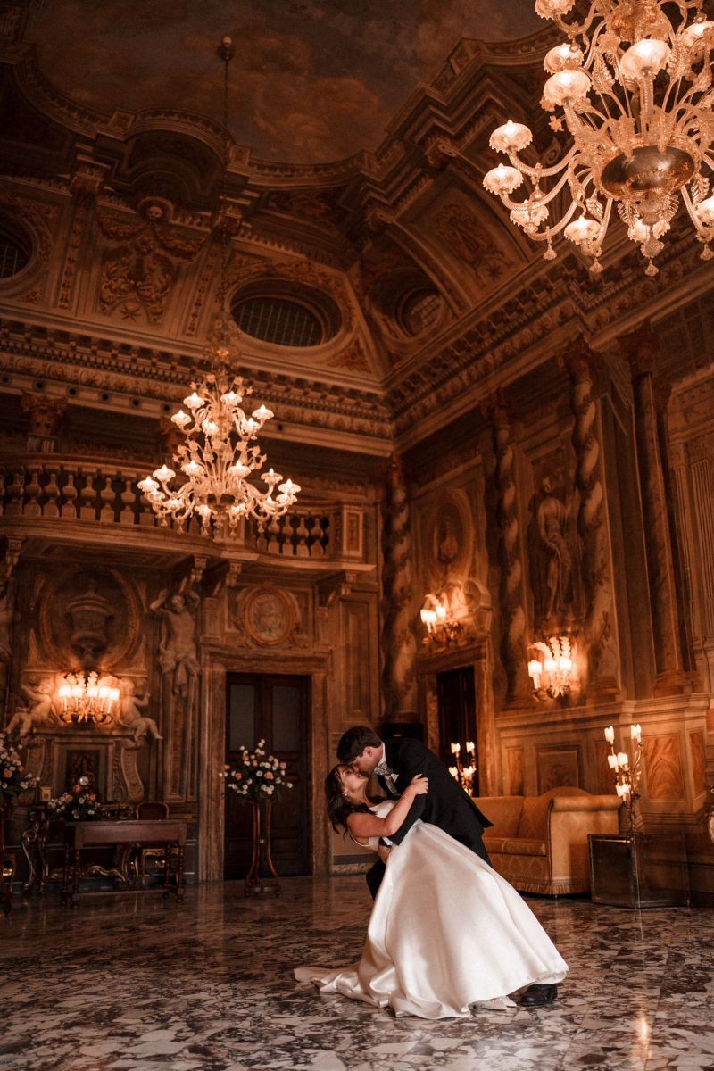 siena wedding photo of bride and groom